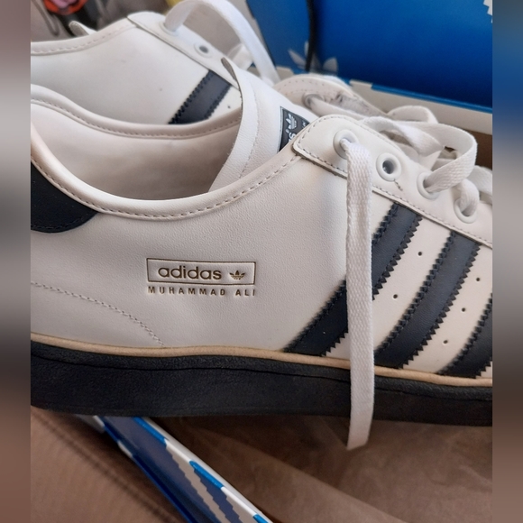 2 pairs of Ali classic Adidas size 13 - Picture 2 of 4